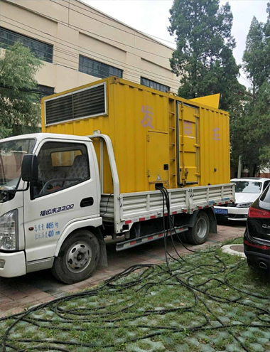 临翔发电车出租-柴油发电机组排烟系统设计要求及其考虑因素
